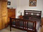 35 Dundas Avenue - bedroom1